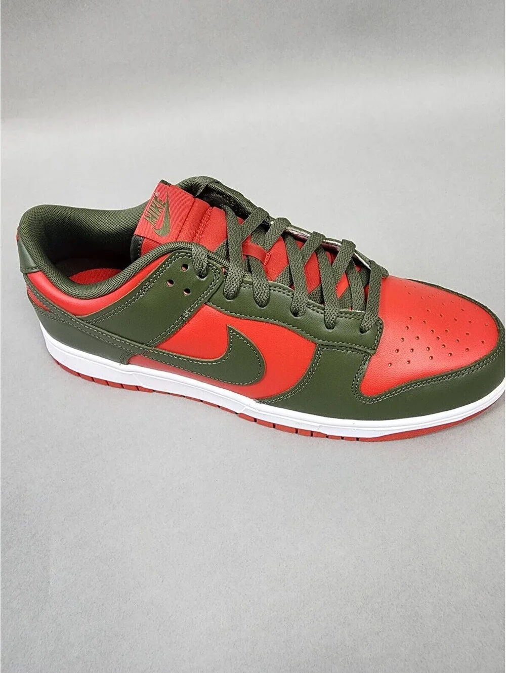 😱😱😱NIKE DUNK LOW MYSTIC RED SKU#DV0833-600 SIZE 9.5M BRAND NEW READY TO SHIP!